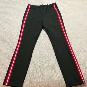 Rag & bone pants. Stretchy. Deep green color. Never worn!